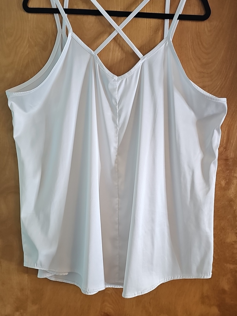 LuLaRoe White V-Neck Cami with Rainbow Logo - Picture 2 of 3